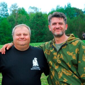 Notre école est affiliée à celles de Vladimir Vasiliev et Mikhaîl Ryabko et notre enseignement est fondé sur leurs méthodes.
